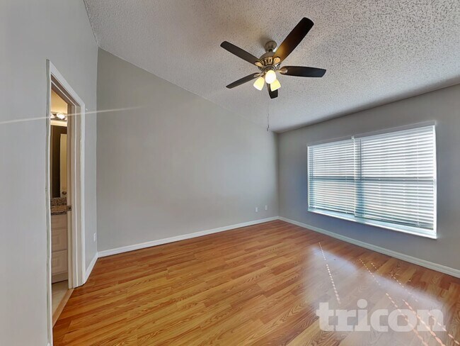 Building Photo - 17128 Woodcrest Way