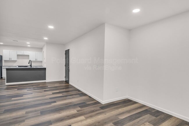 Foto del edificio - 955 Leroy St