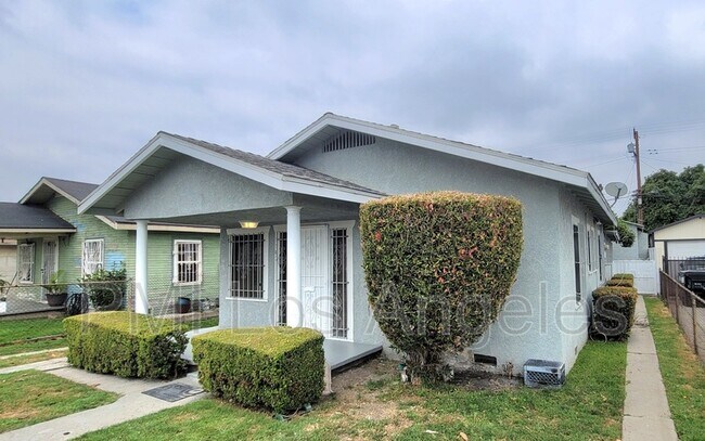 Building Photo - 1163 E 70th St