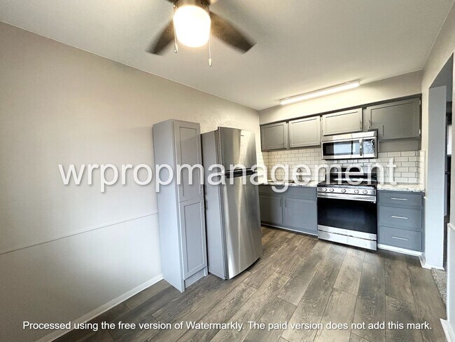 Foto del edificio - 5942 Cushman Rd