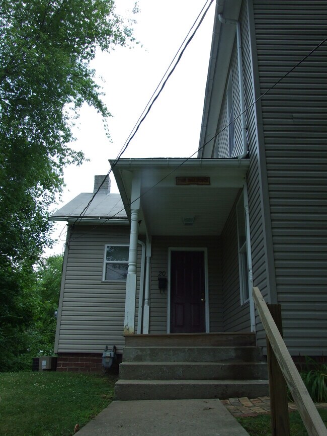 Building Photo - 20 S Shafer St