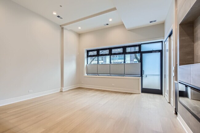 Foto del edificio - 830 N California Ave