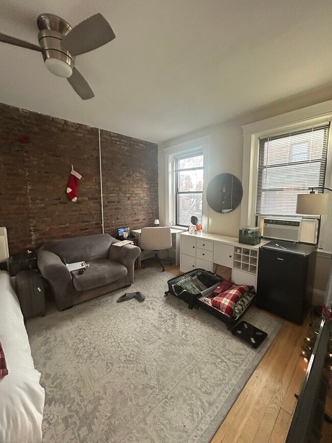 Building Photo - 51 Hemenway St