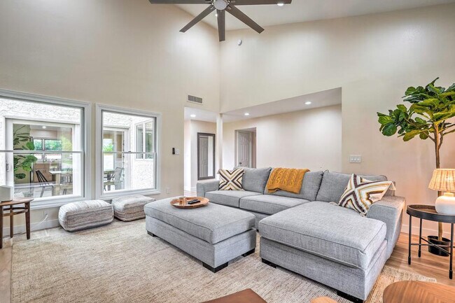 Foto del edificio - 7833 E Foxmore Ln