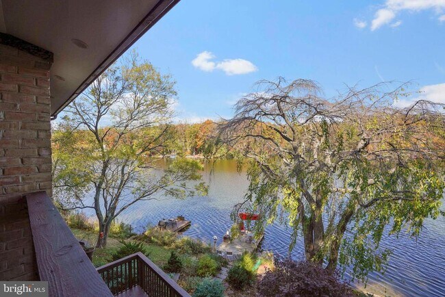 Foto del edificio - 2006 Lakebreeze Way