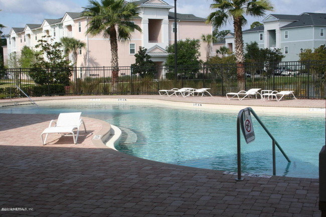 Building Photo - 4998 Key Lime Dr