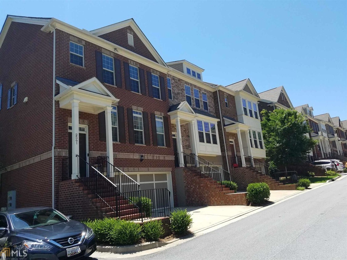 Primary Photo - 2559 Sibley Dr