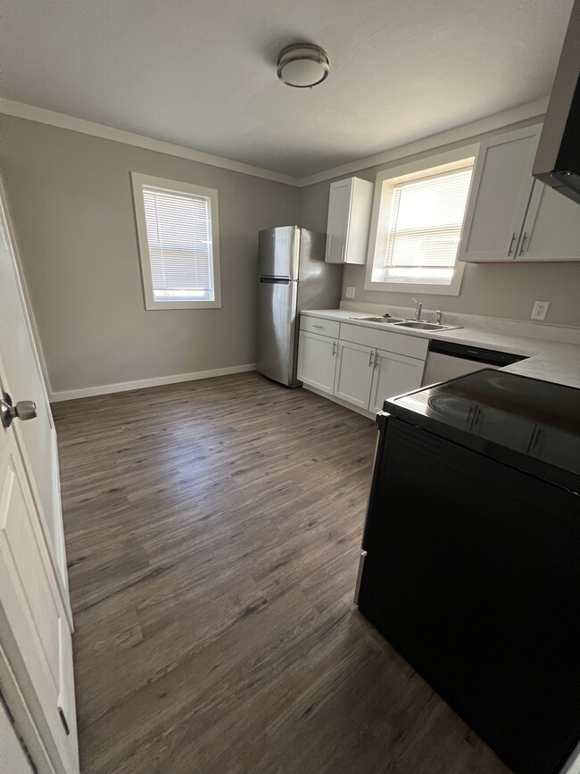Building Photo - 3017 Kemp Dr