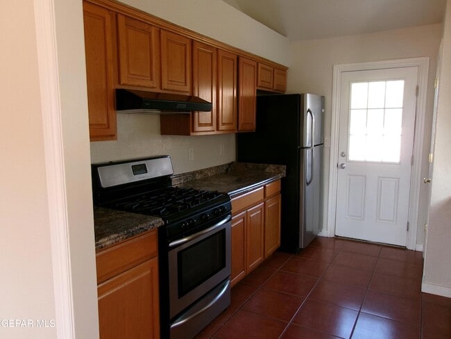 Foto del edificio - 733 Colchester Dr