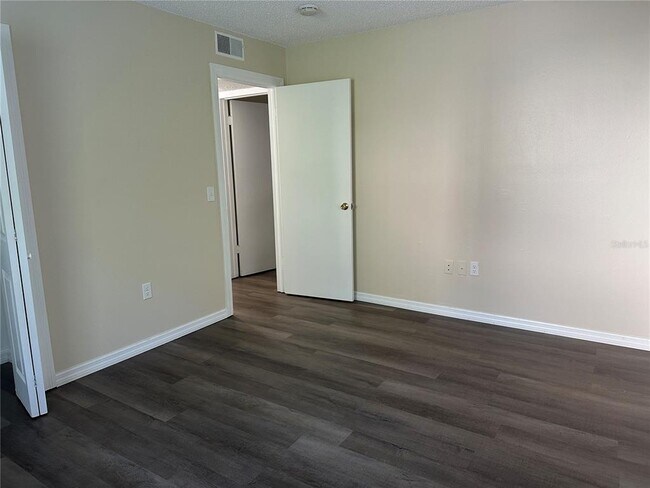 Building Photo - 11630 Baywood Meadows Dr