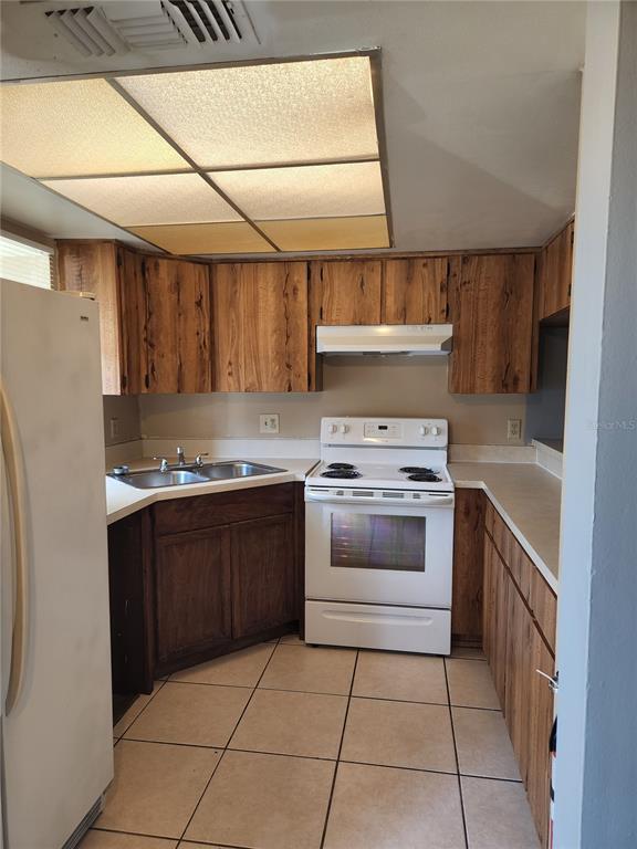 Building Photo - 537 Trellis Ct