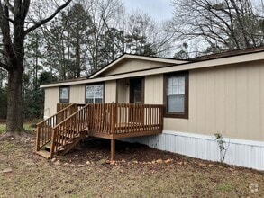 Building Photo - 1749 N Lake Dr
