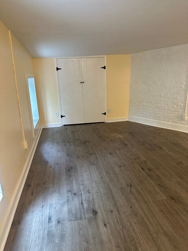 Bedroom - 2211 5th Ave