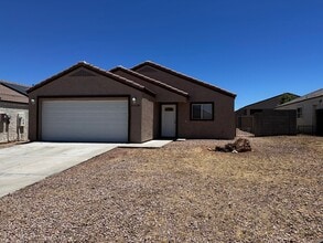 Building Photo - 3416 N Yuma St