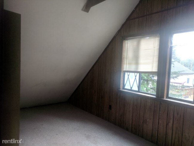 Building Photo - 3 br, 1 bath House - 6011 BOARDWALK DRIVE