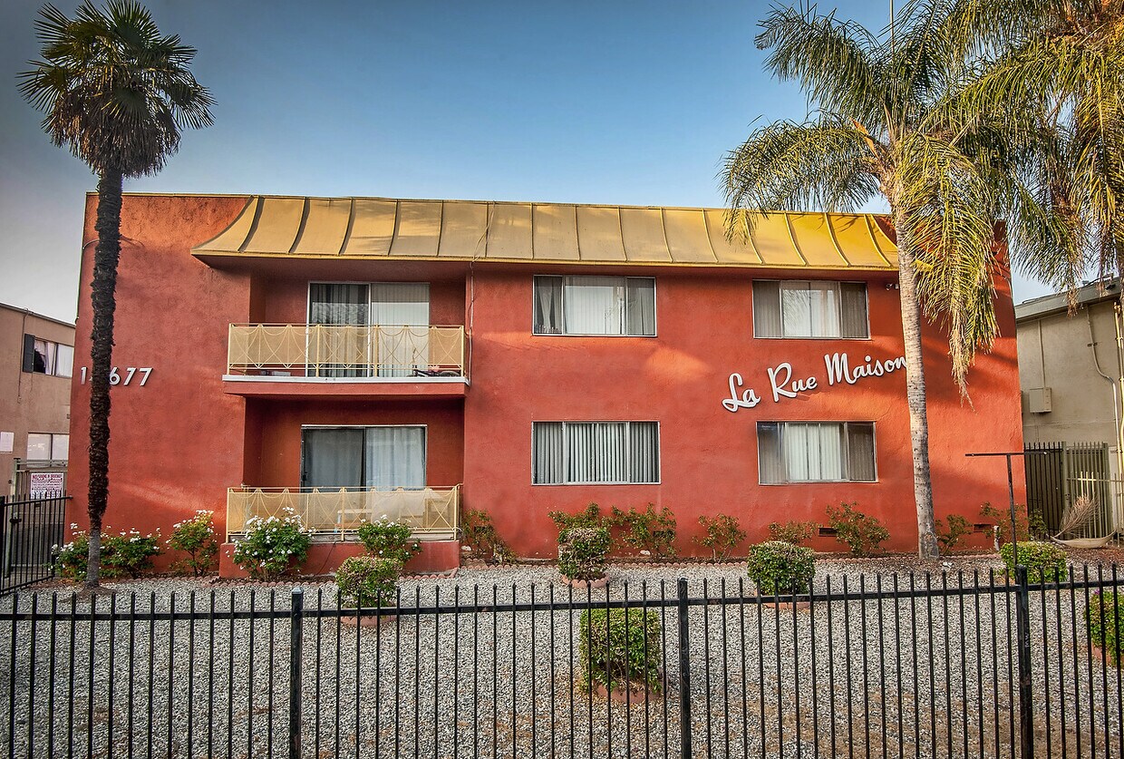 Foto principal - 14677 Rayen St