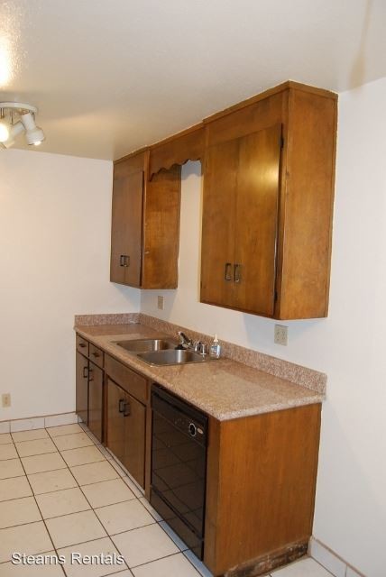 Building Photo - 303 W Benjamin Holt Dr