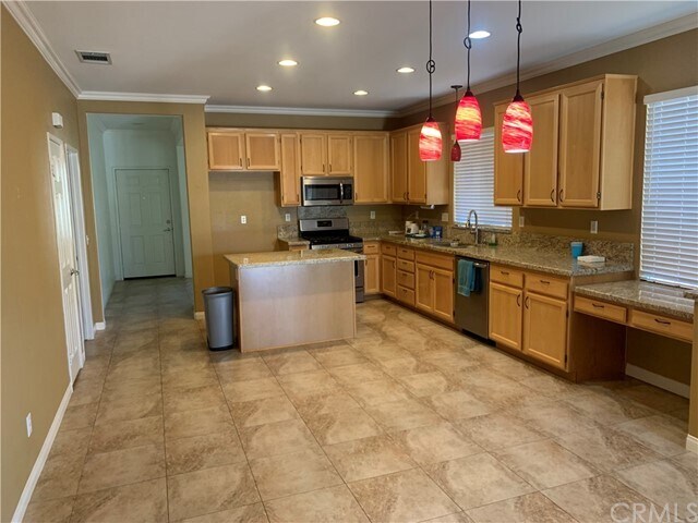 Building Photo - 28179 Meadowsweet Dr