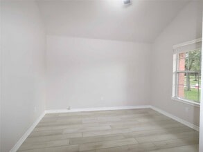 Building Photo - 749 Grassy Knoll Trail