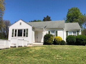 Building Photo - 2539 Owen Dr