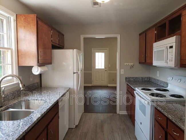 Building Photo - 1430 Timber Valley Dr