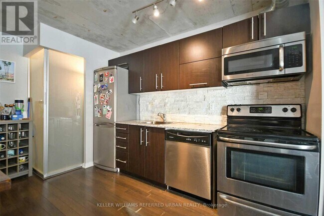 Building Photo - 170 Sudbury St