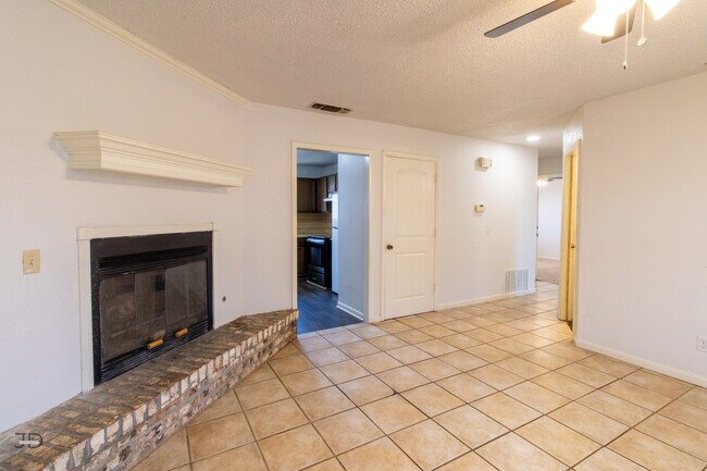 Foto del edificio - 2913 S Bandera Dr