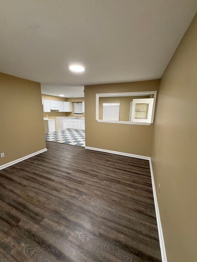 Foto del edificio - Comfortable 3 bedroom, 2 bath home