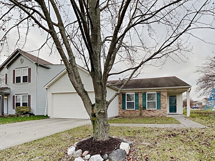 3 bed 2 bath with fenced in backyard in Ca... House for Rent in