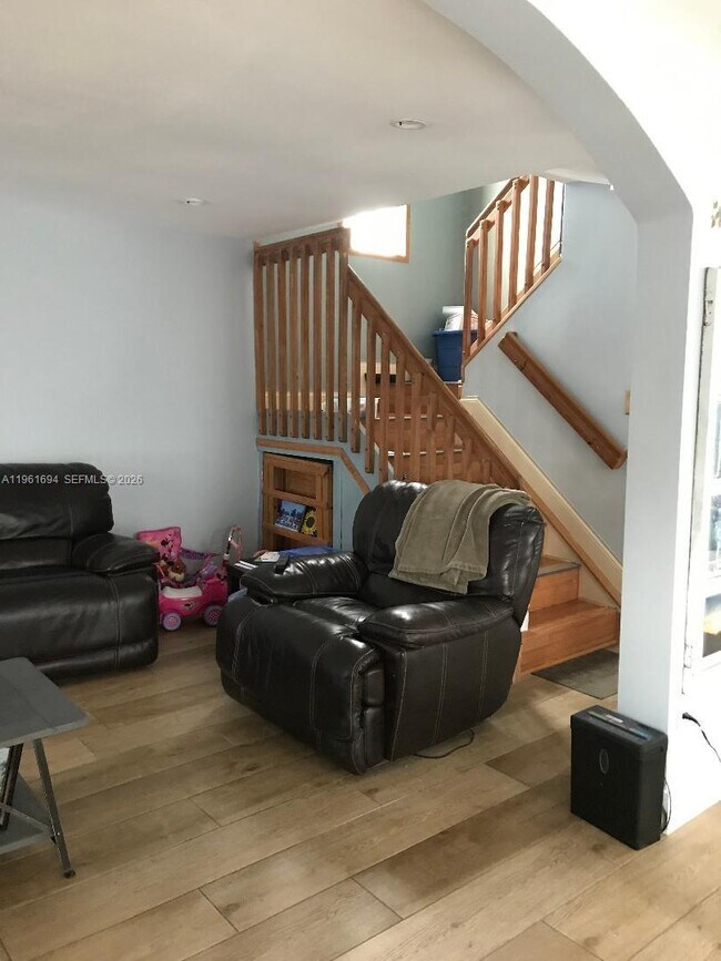 Building Photo - 16274 SW 139th Ct