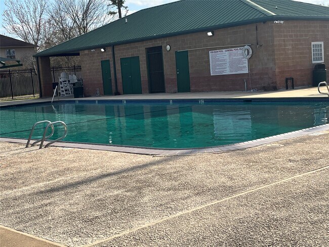 Building Photo - 28723 Sedgefield St