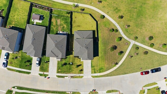 Building Photo - 26535 Decker Farms Ln