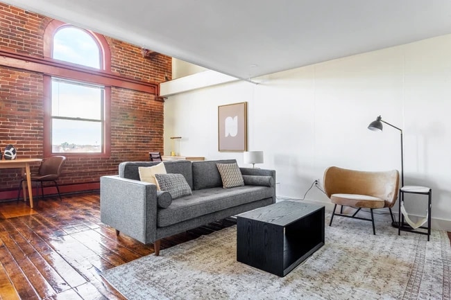 Loft Duplex - Piano Craft Guild Apartments