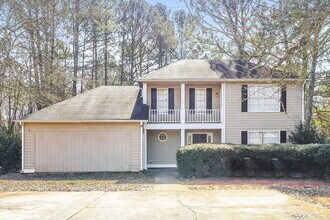 Building Photo - 1601 Creek Crossing SE