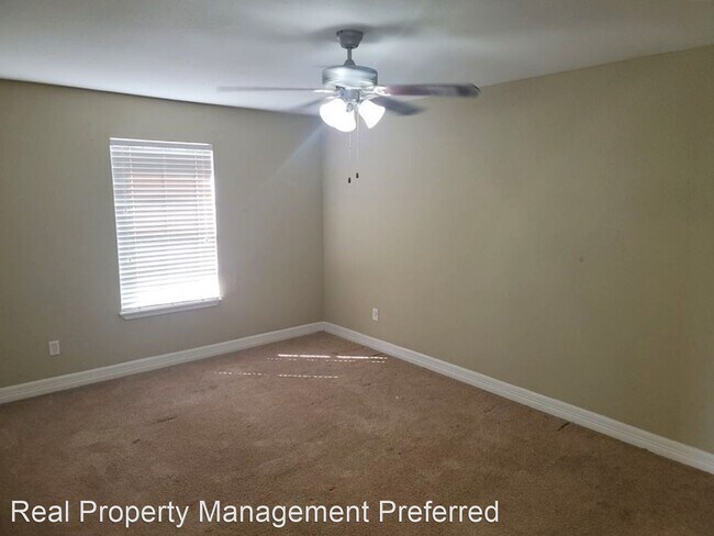Building Photo - 1 br, 1 bath House - 7525 Fallbrook Dr