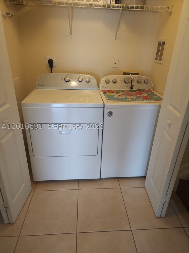 Foto del edificio - 11503 NW 89th St