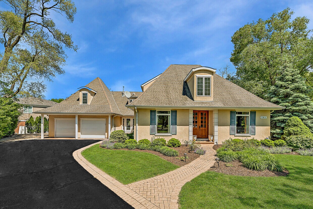 Primary Photo - 701 Ridge Rd