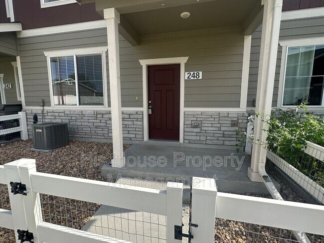 Building Photo - 248 Oriole Wy