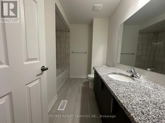 Building Photo - 91 Air Dancer Cres