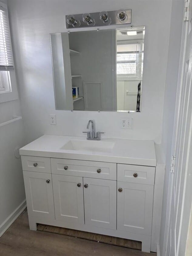 Building Photo - 27 Pierce St