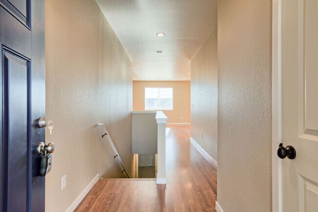 Building Photo - 3 Bedroom Ranch in Wellington
