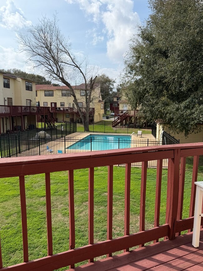 Building Photo - 424 Indian Village Trail