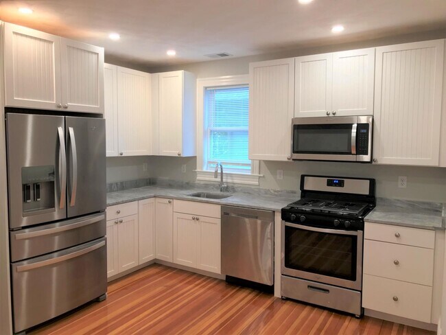 Foto del edificio - 301 Highland Ave