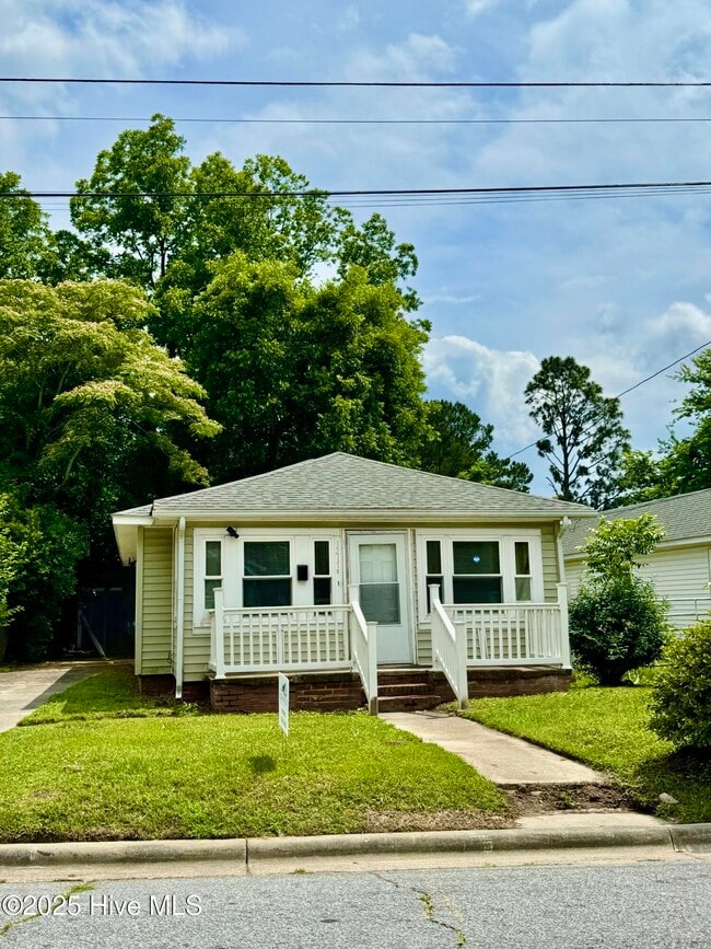 Building Photo - 1217 Fleming St