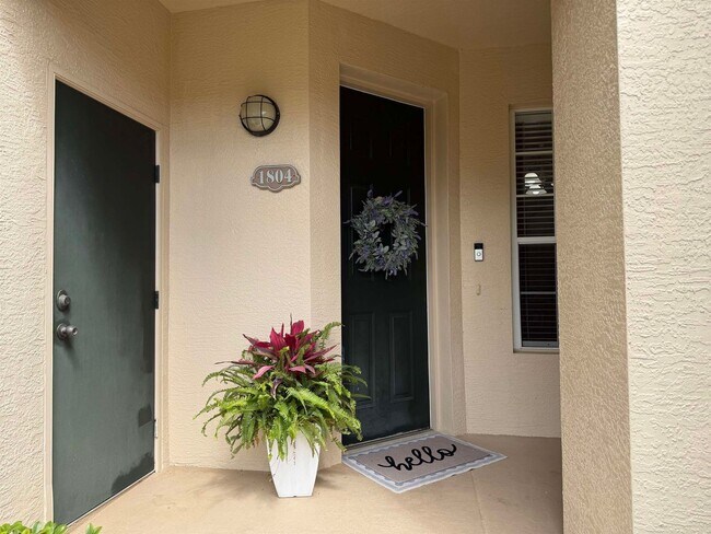 Building Photo - Located in St Augustine Shores, this 2 bed...