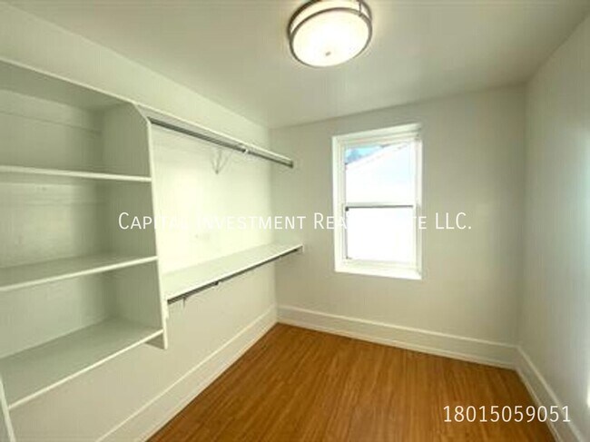 Foto del edificio - 1309 Hidden Creek Ct