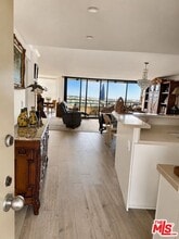 Building Photo - 4314 Marina City Dr