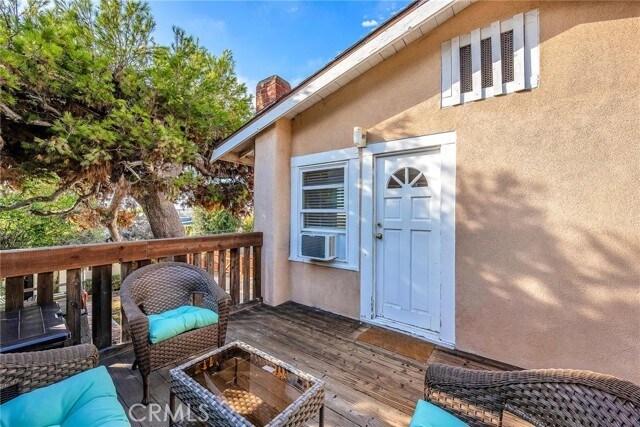 Foto del edificio - 204-S 1/2 CA-1