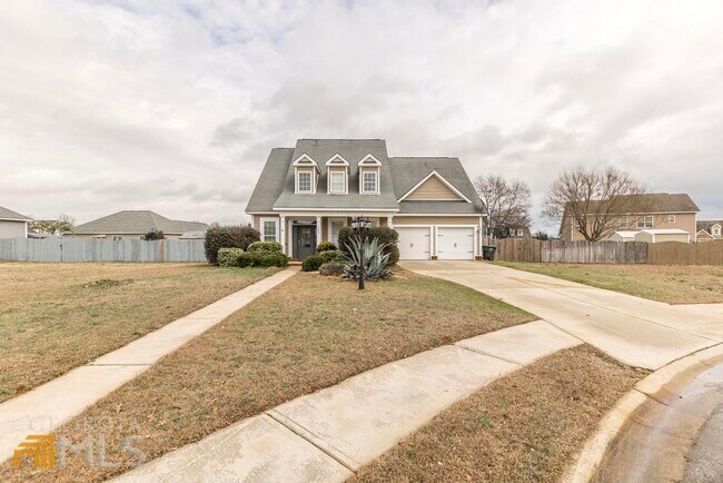 Building Photo - 302 Meyers Lake Dr