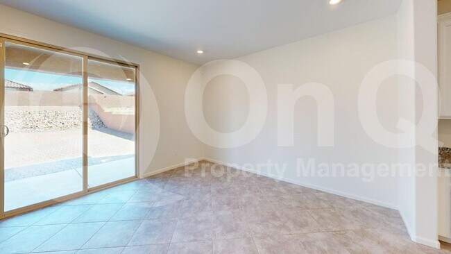 Building Photo - 8021 S Silver Lillie Way